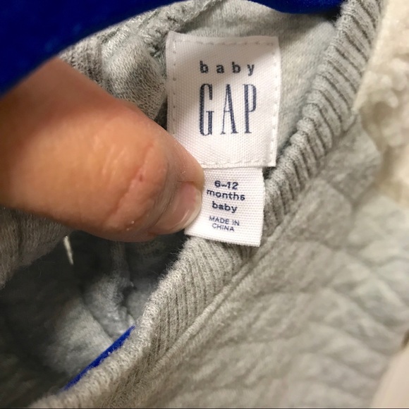 Baby Gap one piece sweater - Picture 6 of 6